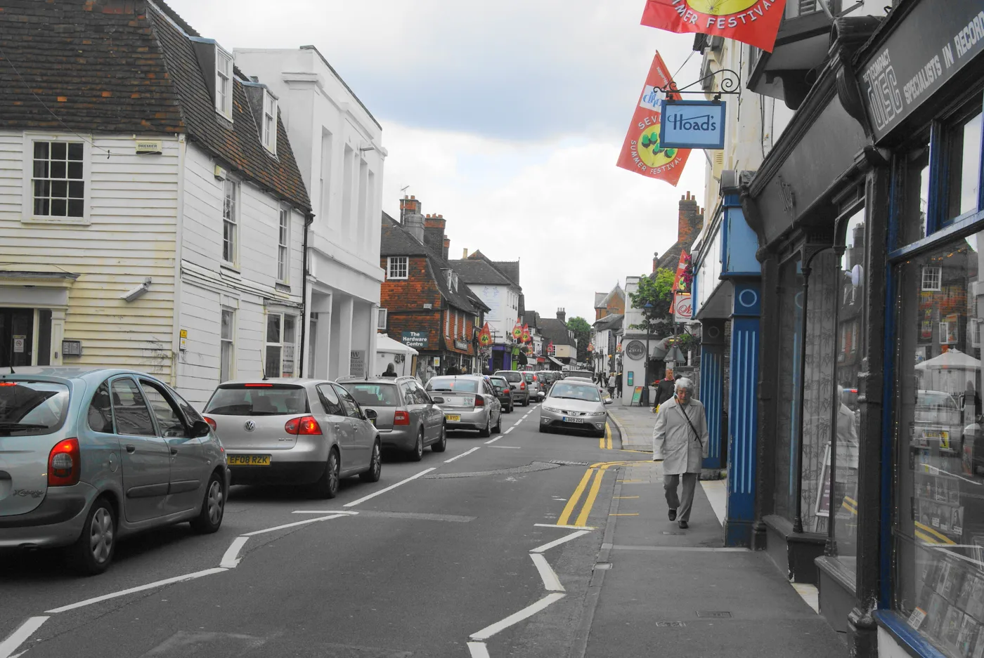 London Road, Sevenoaks, the town-centre stretch where Zizzi trades. Bill's, further along the same road, has closed.
