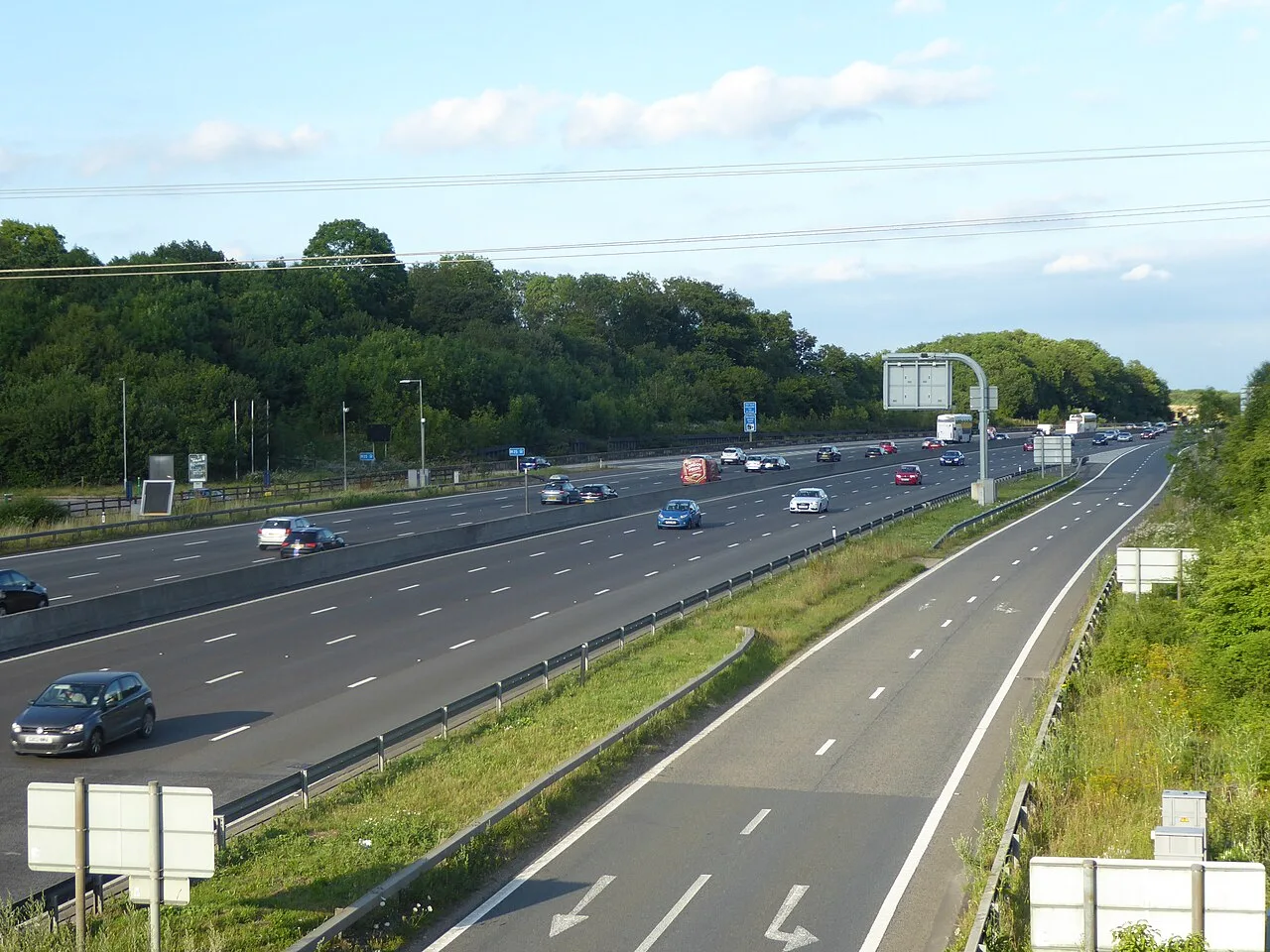 The M25 near Clacket Lane services
