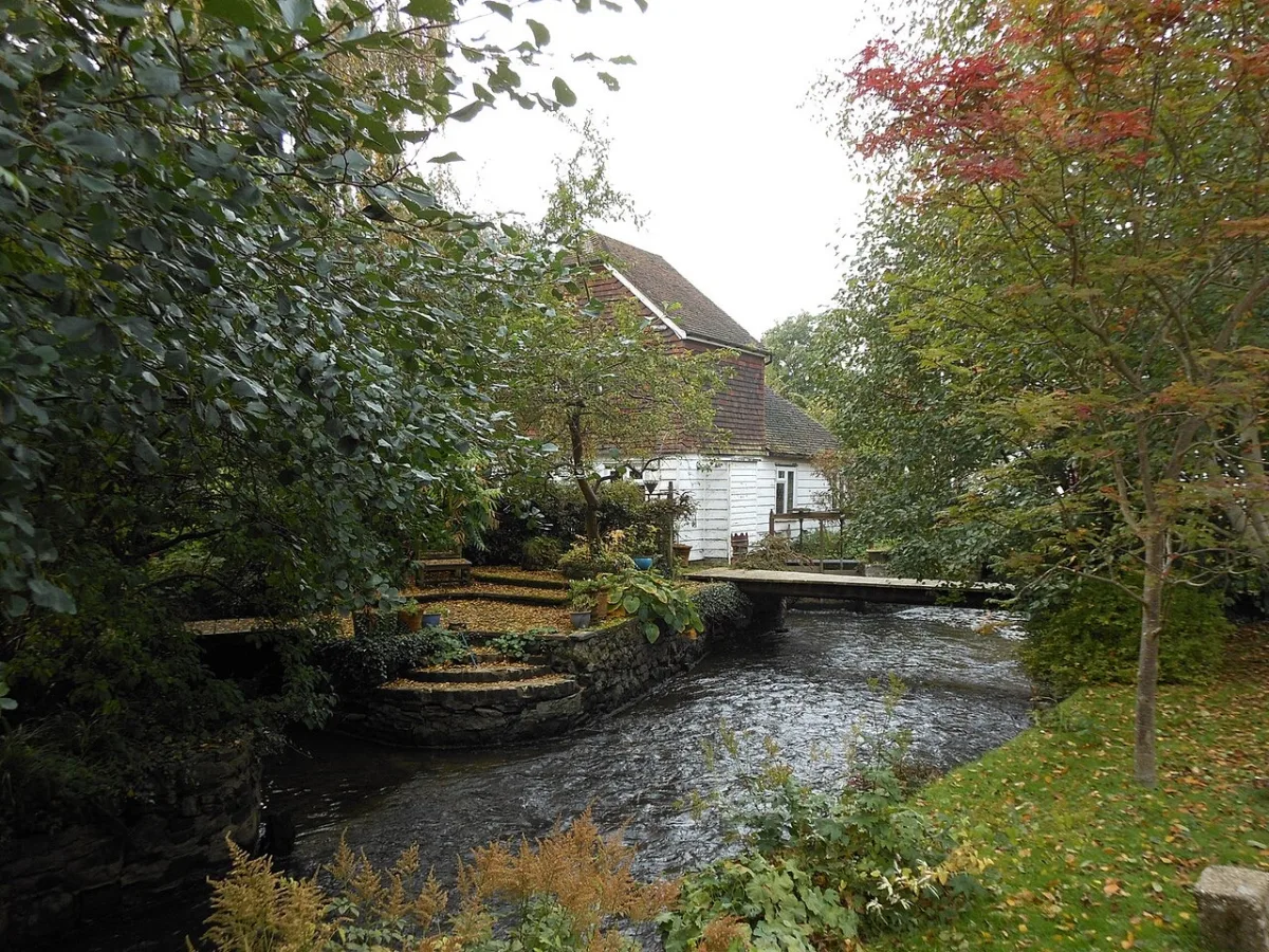 The River Darent at Otford